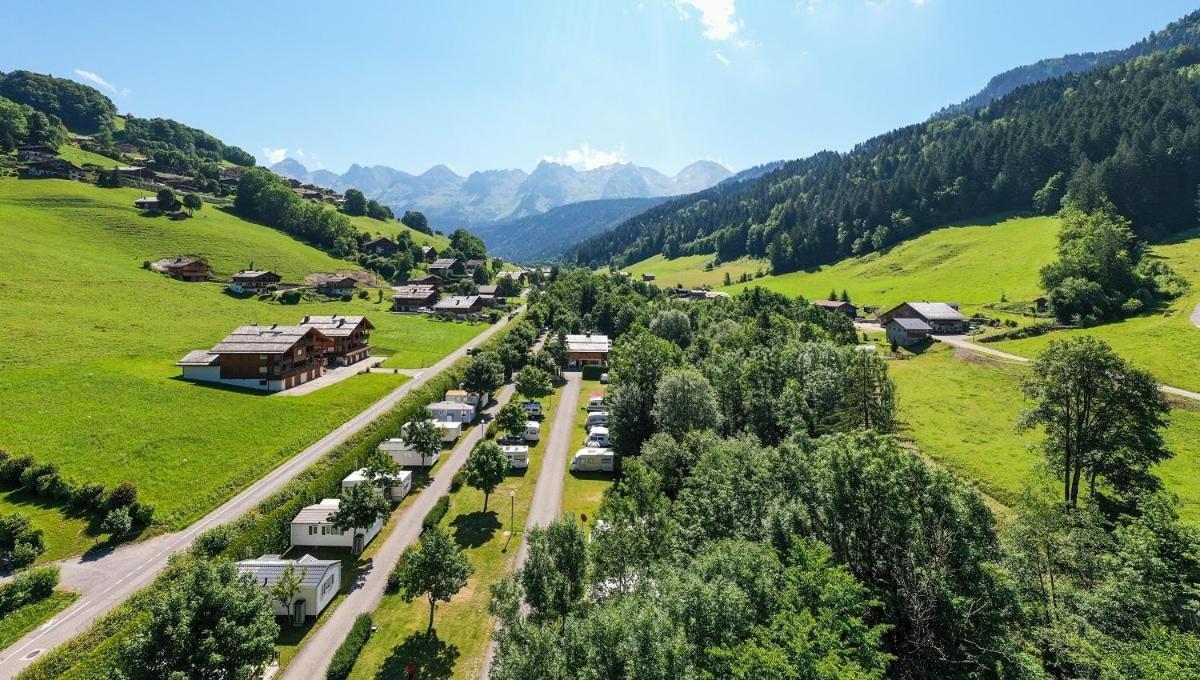 Le Clos Du Pin 大博尔南 外观 照片